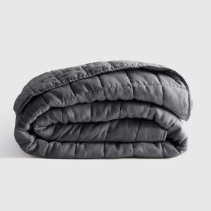 QUINCE European Linen Box Quilt King/Cal King Charcoal 4152